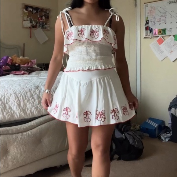 Marshalls White and Red Skirt Set - Picture 2 of 5